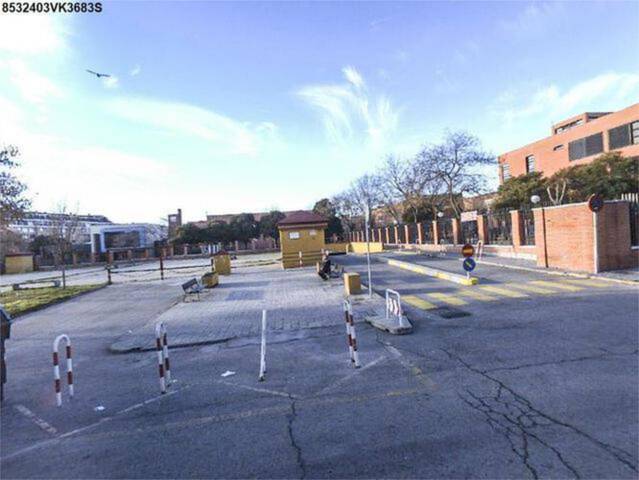 Garaje en Alquiler en Universidad