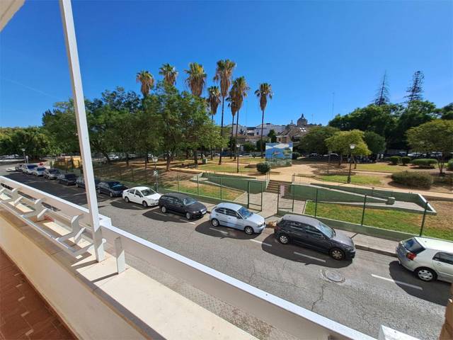 Piso en Venta en Avenida de la Reina Mercedes, 19B en Sector Sur  - La Palmera - Reina Mercedes