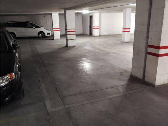 Garaje en Venta en Calle Sor Valentina Mirón, 55 en Los Pinos - El Pilar