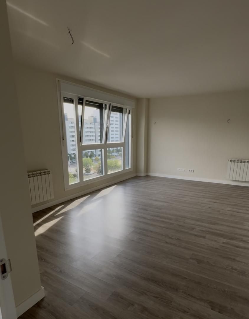 Bedroom of Flat to rent in  Madrid Capital  with Heating, Private garden and Storage room