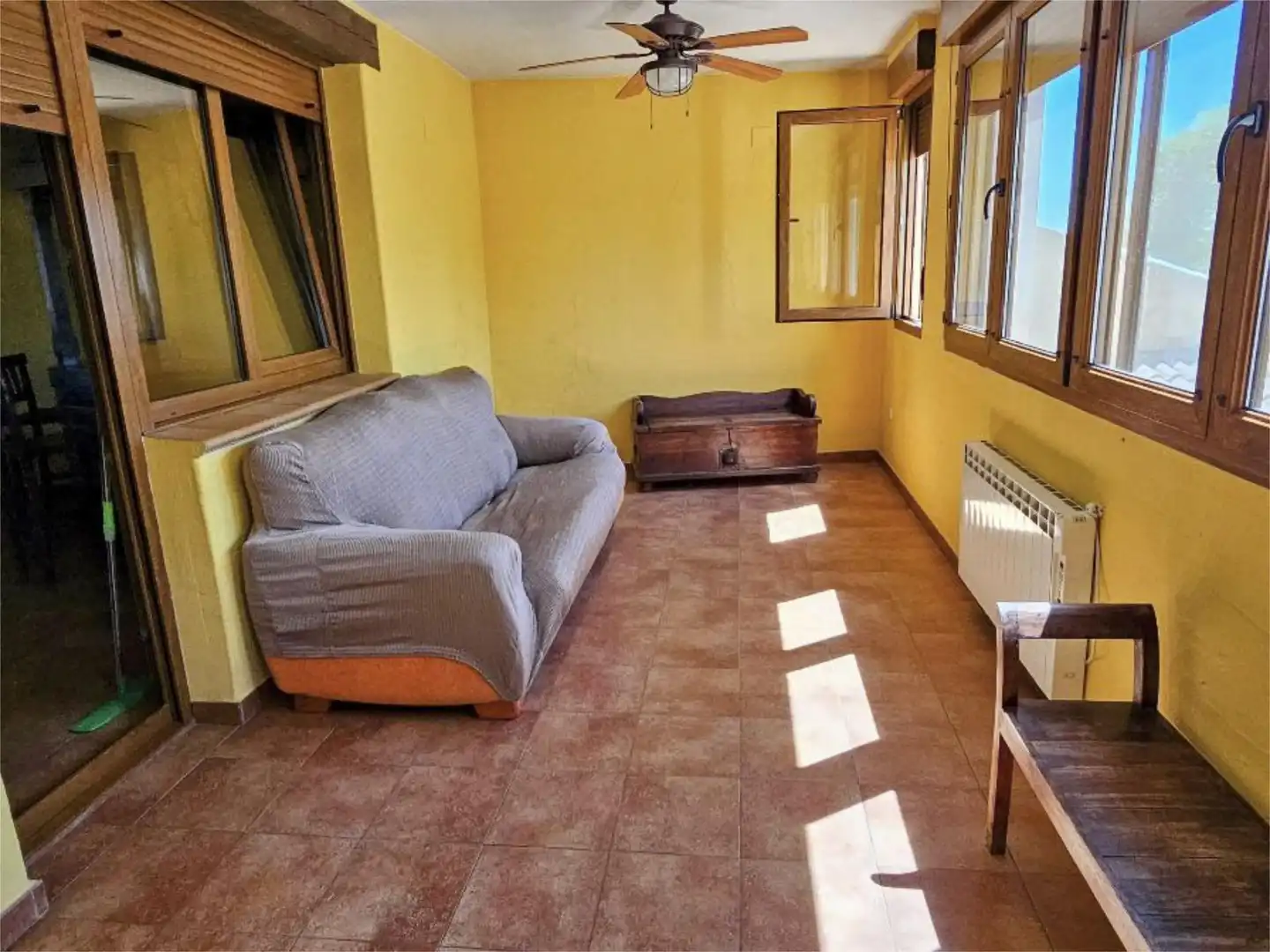 Sala de estar de Dúplex en venta en Grajera con Calefacción, Terraza y Amueblado