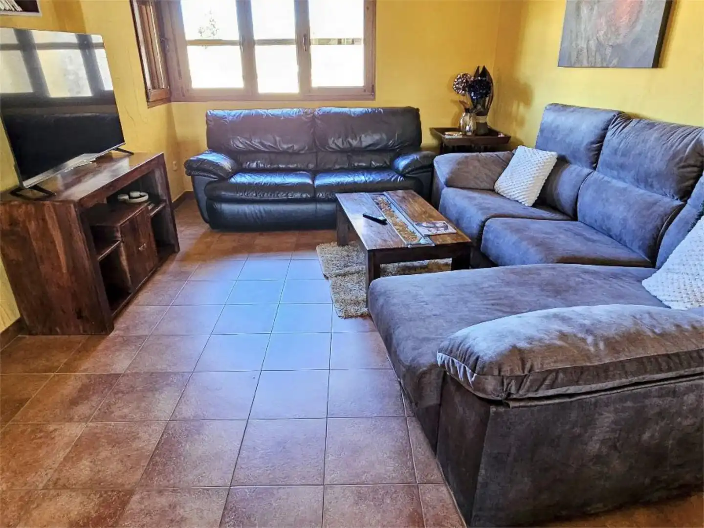 Sala de estar de Dúplex en venta en Grajera con Calefacción, Terraza y Amueblado