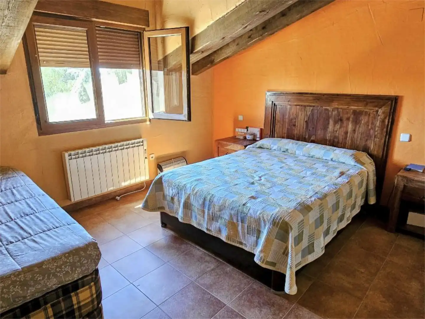 Habitación de Dúplex en venta en Grajera con Calefacción, Terraza y Amueblado
