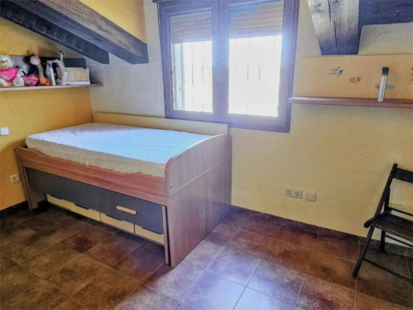 Habitación de Dúplex en venta en Grajera con Calefacción, Terraza y Amueblado