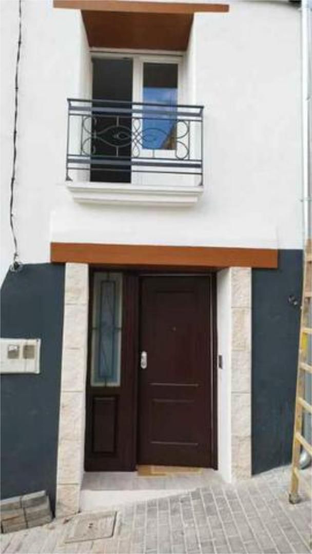 Vista exterior de Casa o xalet en venda en Larraga amb Terrassa, Traster i Moblat