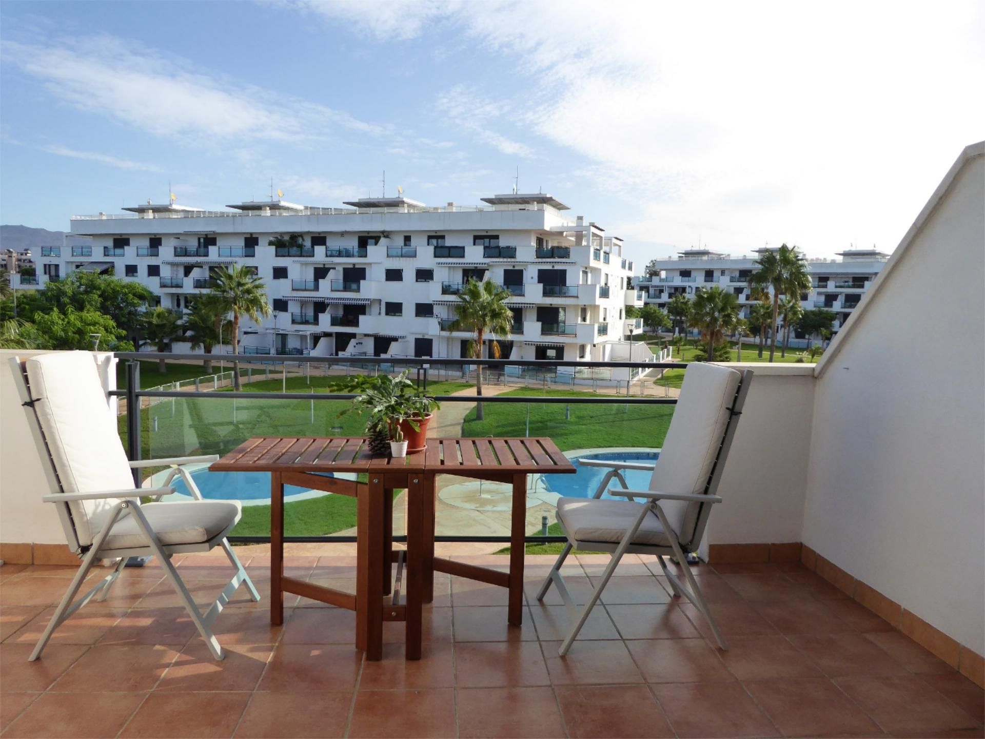 Flat to rent in Calle de los Juegos de Atenas, 17, El Toyo