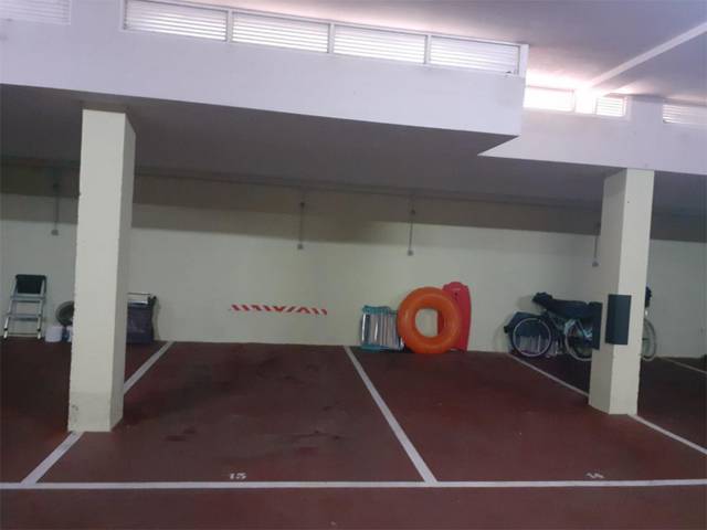 Garaje en Alquiler en Calle la Brava, 20 en Ris