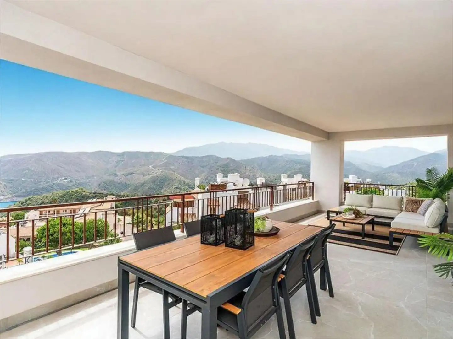 Apartamento en venta en Calle Calvario, 34, Istán Terraza de Apartamento en venta en Istán con Aire acondicionado, Calefacción y Jardín privado