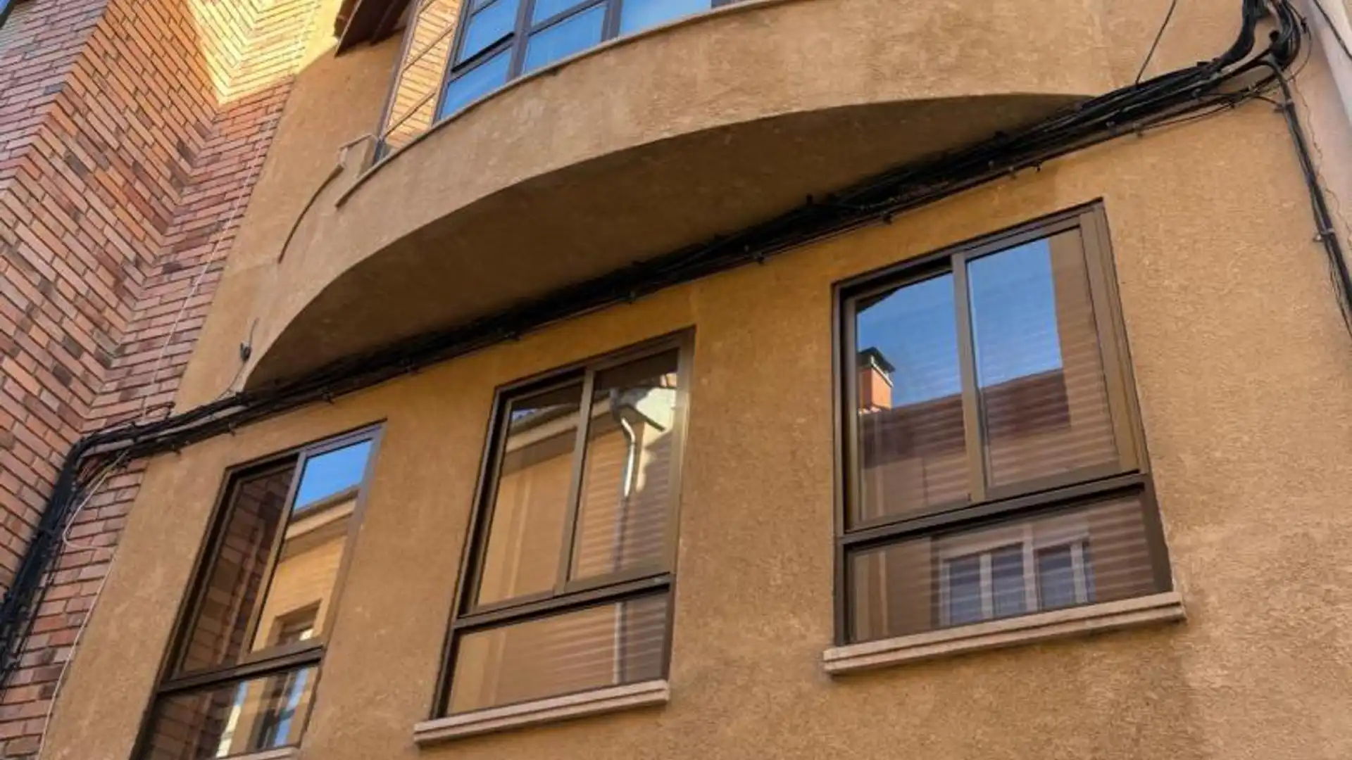 Vista exterior de Piso de alquiler en Segovia Capital con Parquet y Trastero