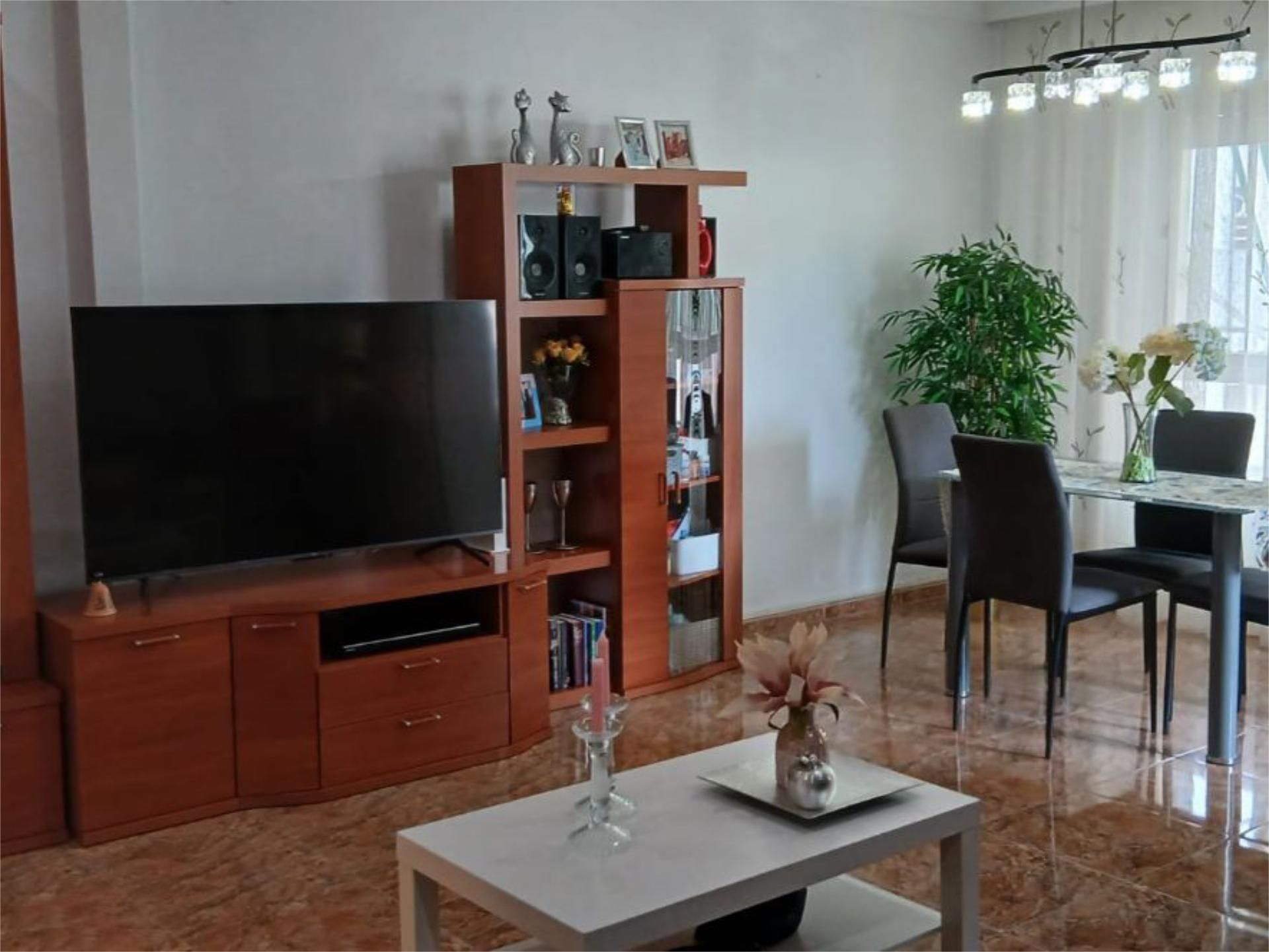 Sala d'estar de Pis en venda en Gandia amb Aire condicionat, Terrassa i Balcó