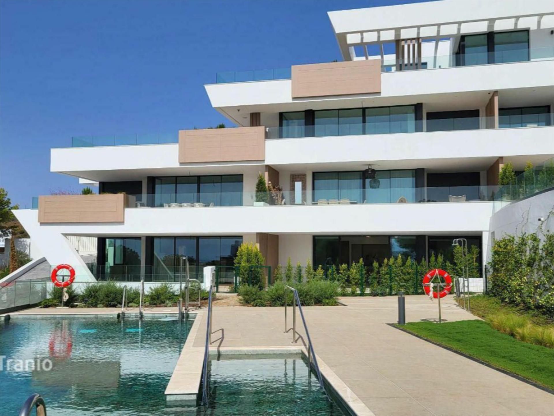 Exterior view of Flat for sale in Marbella  with Air Conditioner, Terrace and Swimming Pool