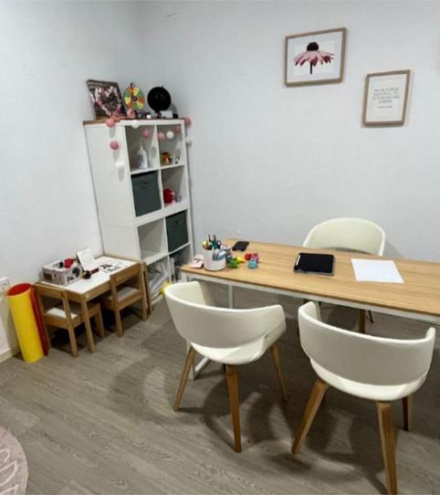 Foto 2 de Oficina de lloguer a Calle San Juan de la Cruz, 2d, Hornos Púnicos, Cádiz