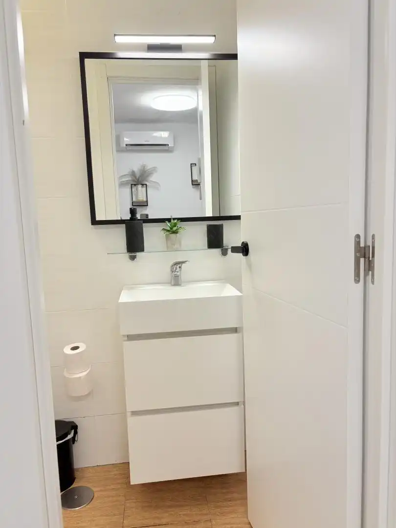 Apartament en venda a Calle los Negros, 7, El Ejido Bany de Apartament en venda en Málaga amb Aire condicionat, Terrassa i Moblat