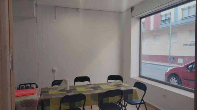 Local comercial en Alquiler en Totana