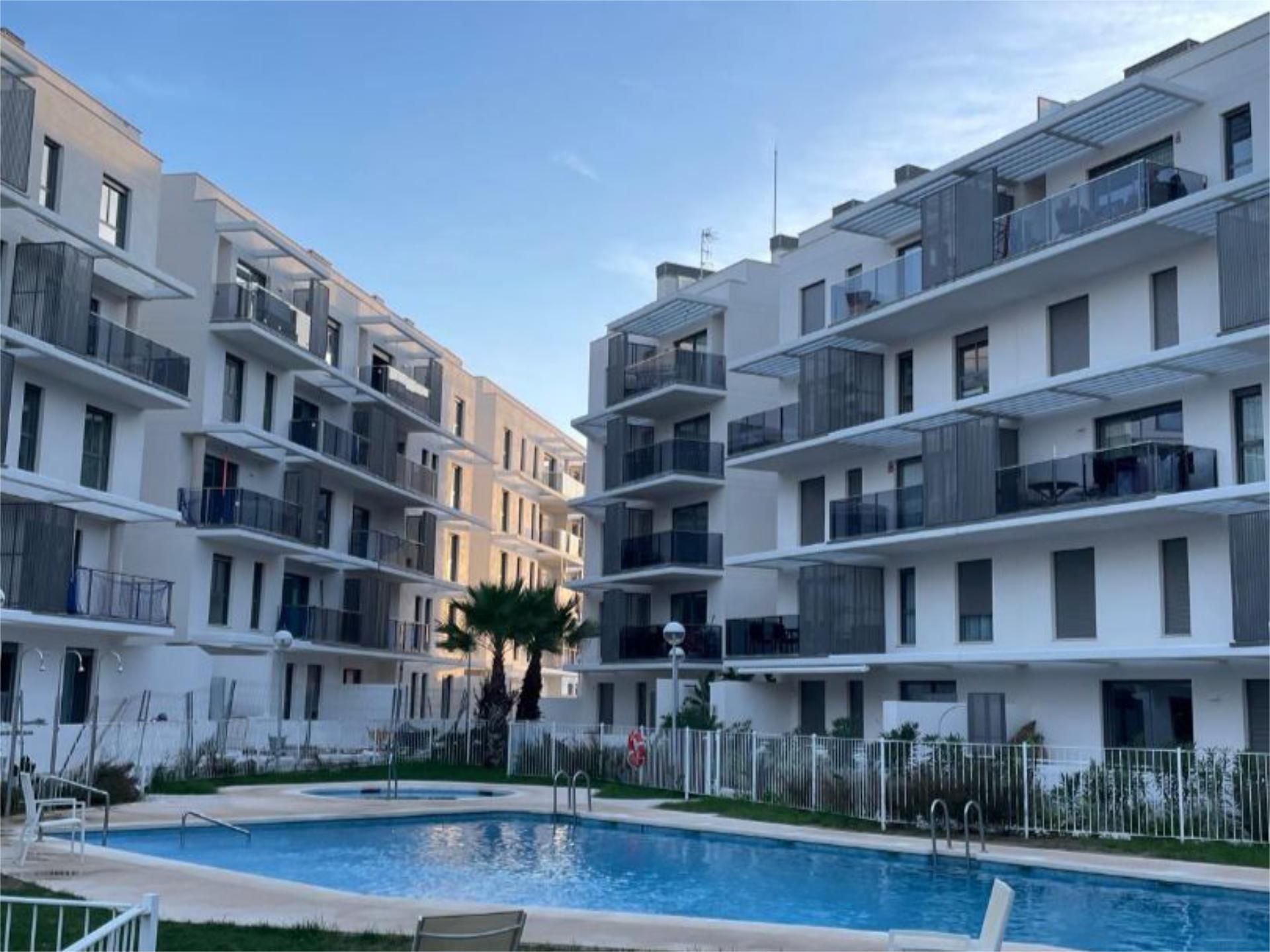 Piscina de Apartament en venda en Dénia amb Aire condicionat, Piscina i Balcó