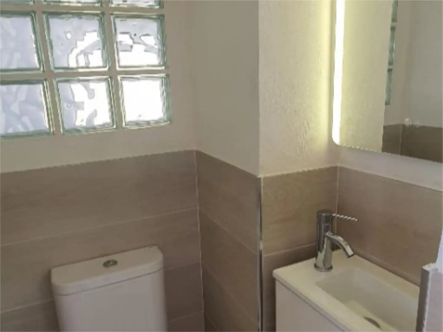 Casa adosada en venta en Urbanización las Mimosas, 19, Els Calistros - L'Assagador Baño de Casa adosada en venta en Benitachell / El Poble Nou de Benitatxell con Calefacción, Jardín privado y Trastero