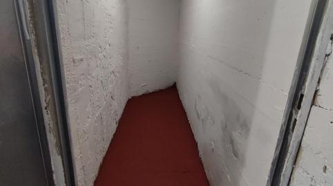 Box room to rent in Carrer Marquès de Caldes de Montbui, 1, Eixample Sud – Migdia, Girona - image 3 Photo 3 of Box room to rent in Carrer Marquès de Caldes de Montbui, 1, Eixample Sud – Migdia, Girona