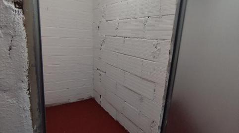 Box room to rent in Carrer Marquès de Caldes de Montbui, 1, Eixample Sud – Migdia, Girona - image 5 Photo 5 of Box room to rent in Carrer Marquès de Caldes de Montbui, 1, Eixample Sud – Migdia, Girona