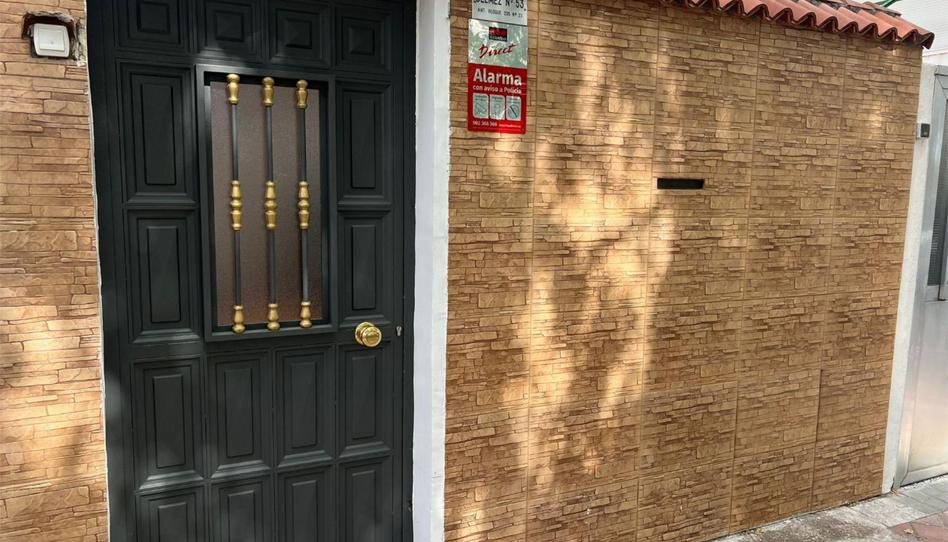 Casa adosada en venda a Calle de Bélmez, 50, Entrevías, Madrid - imatge 1 Foto 1 de Casa adosada en venda a Calle de Bélmez, 50, Entrevías, Madrid