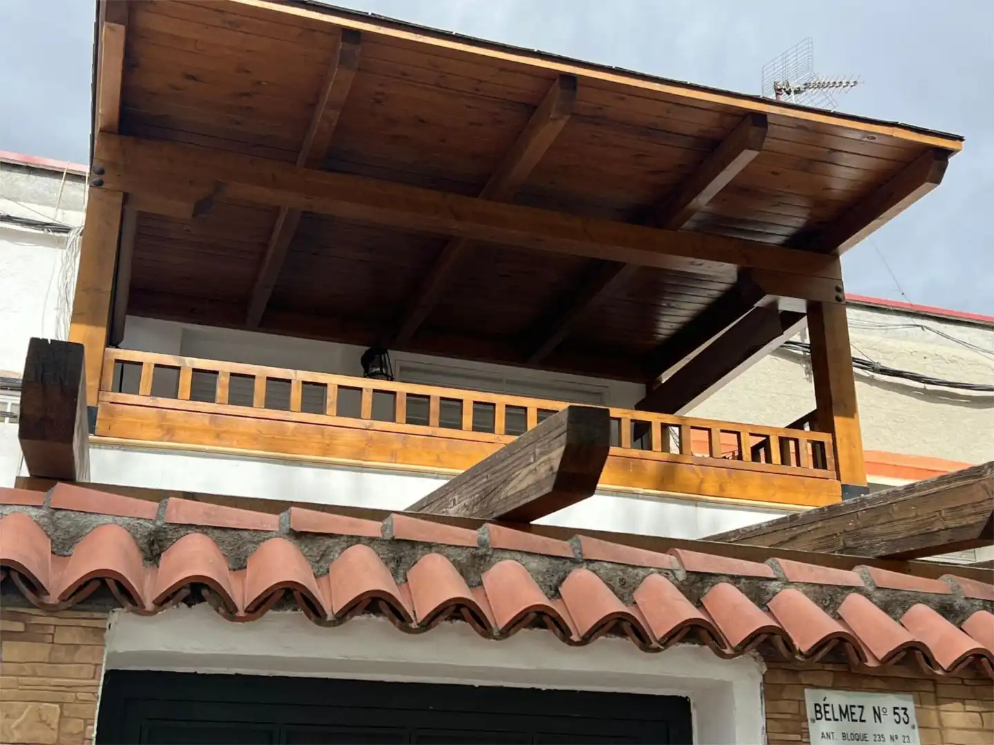 Detached homes for sale in Calle de Bélmez, 50, Entrevías Exterior view of Detached homes for sale in Madrid
