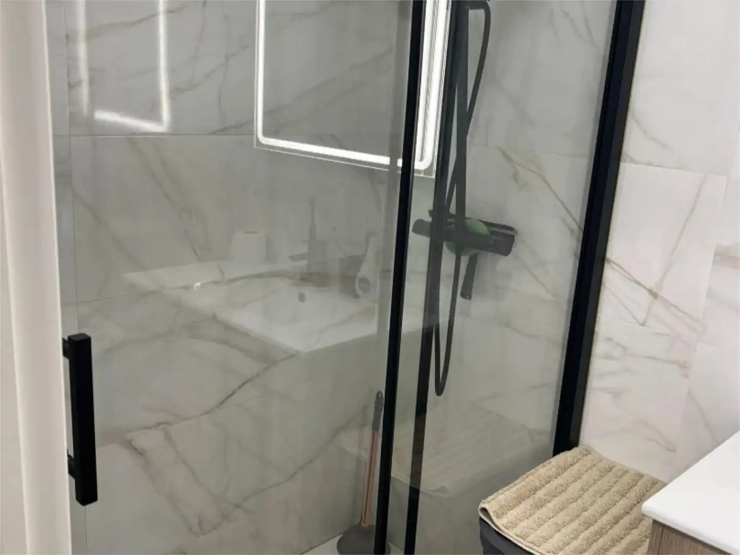 Detached homes for sale in Calle de Bélmez, 50, Entrevías Bathroom of Detached homes for sale in Madrid