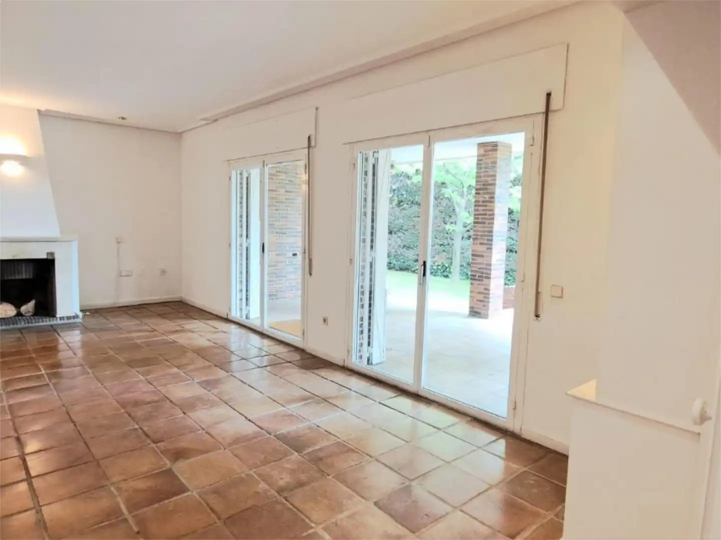 Casa o xalet en venda a Calle Rosa de Los Vientos, 1d, Zona Carretera del Plantío Jardí de Casa o xalet en venda en Majadahonda amb Aire condicionat, Terrassa i Piscina