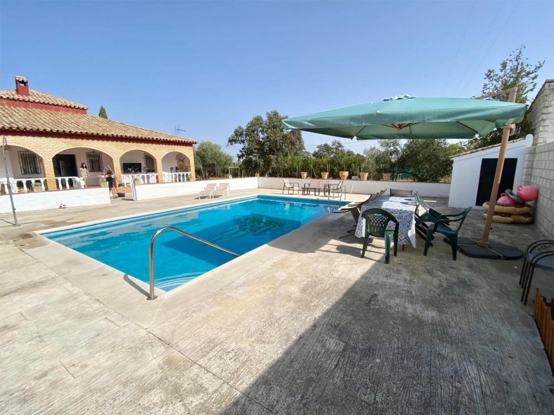 Piscina de Casa o xalet en venda en La Carlota amb Aire condicionat, Terrassa i Piscina