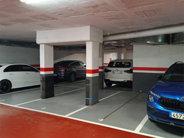 Garaje en Venta en Carrer de l'Equador, 95 en Barri de les Corts