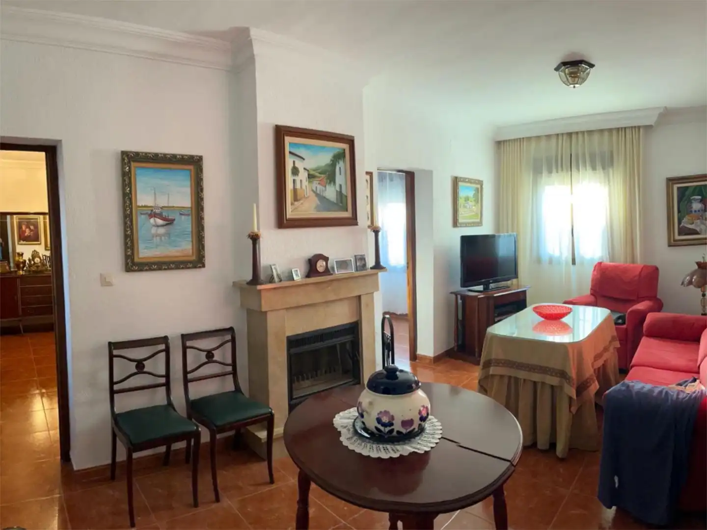 Casa adosada en venda a Calle Extremadura, 1, Isla Chica Sala d'estar de Casa adosada en venda en Huelva amb Aire condicionat, Jardí privat i Terrassa