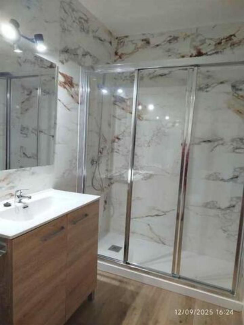 Baño de Piso de alquiler en Castellón de la Plana / Castelló de la Plana