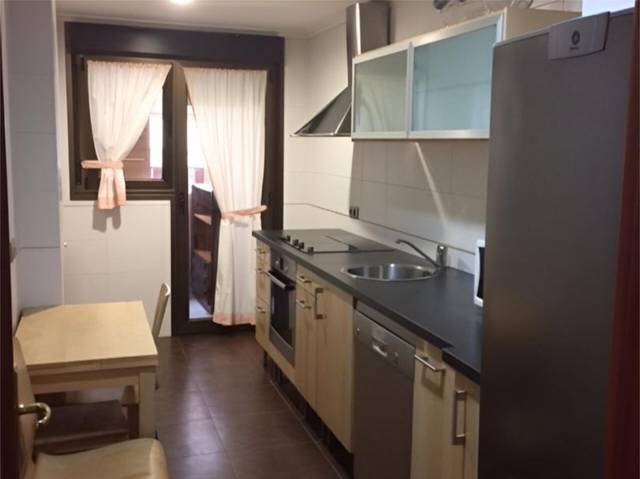 Piso en Alquiler en Calle General Salinas, 2 en Santoña