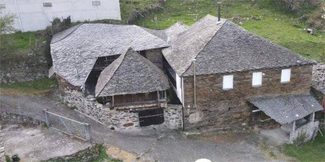 Casa-chalet en Venta en Navia de Suarna