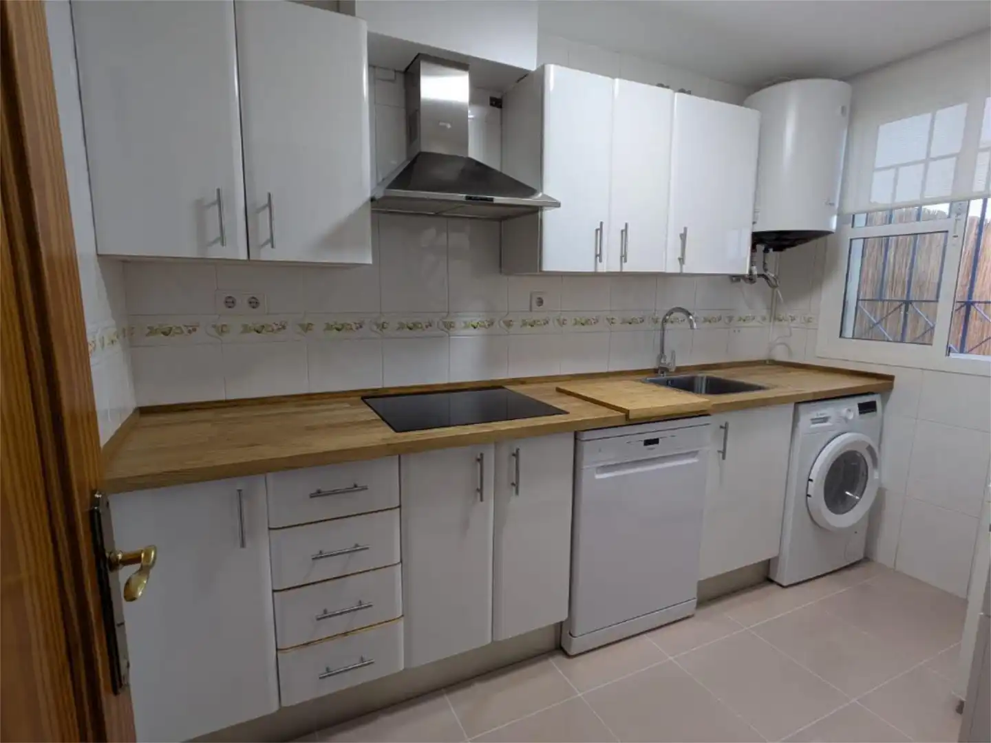 Kitchen of Flat for rent in Rota  with Air Conditioner, Swimming Pool and Furnished