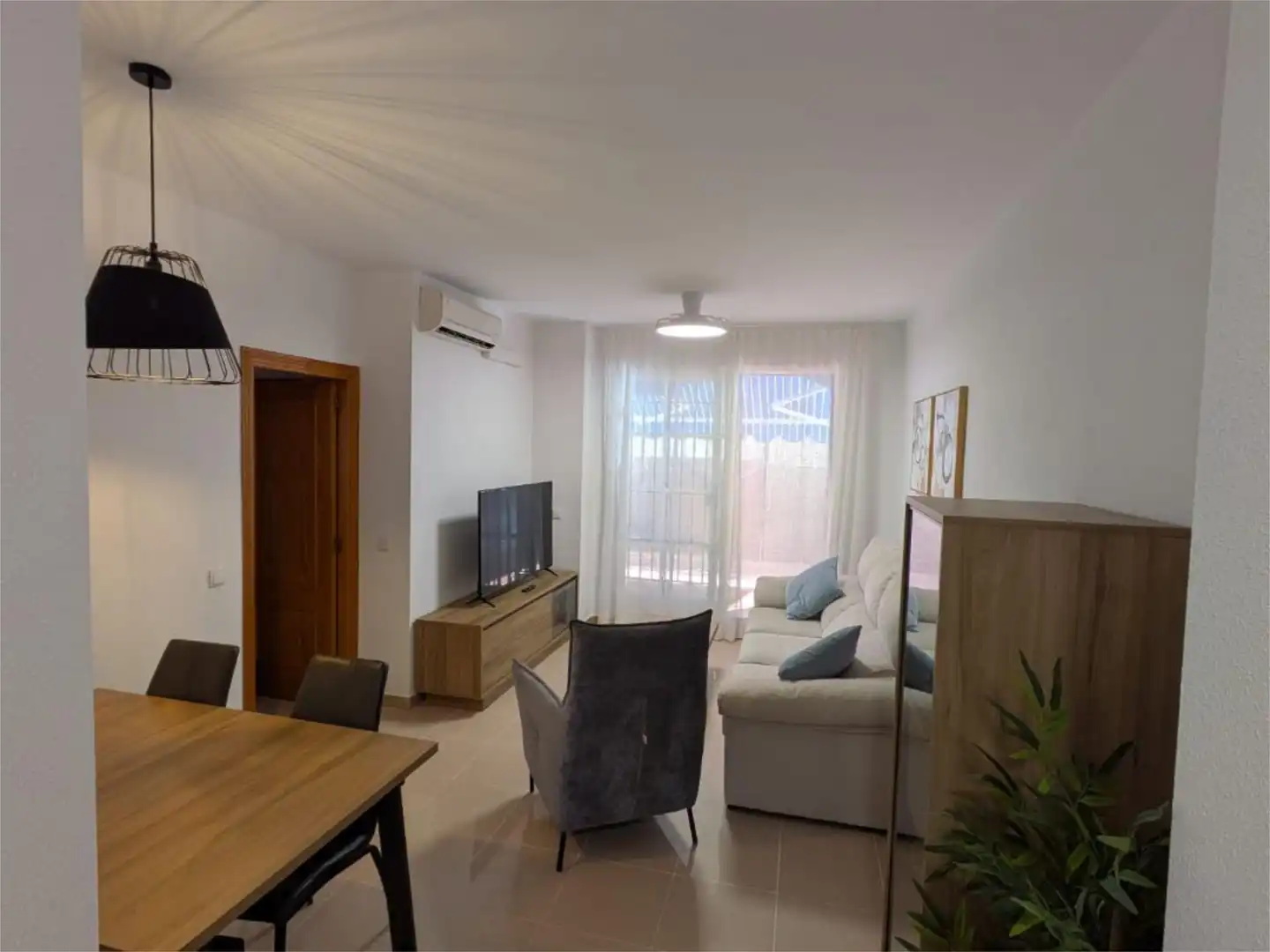 Living room of Flat for rent in Rota  with Air Conditioner, Swimming Pool and Furnished