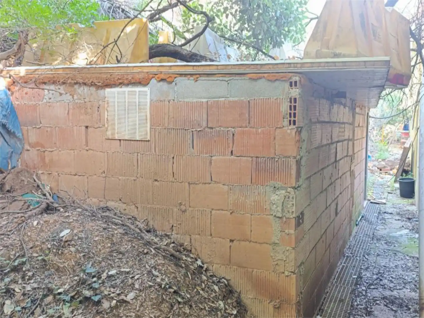 Nau industrial en venda a Camí de Can Sardà, 44, Montflorit Vista exterior de Nau industrial en venda en Cerdanyola del Vallès