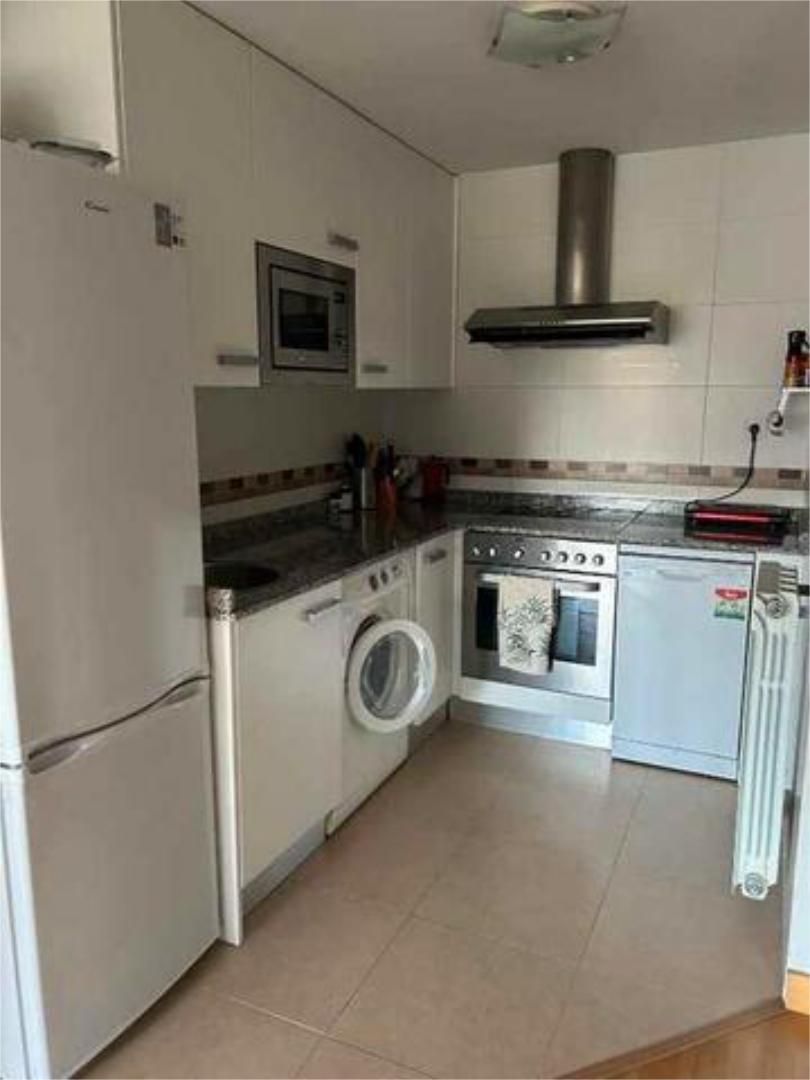 Cocina de Apartamento de alquiler en  Logroño con Calefacción, Jardín privado y Trastero