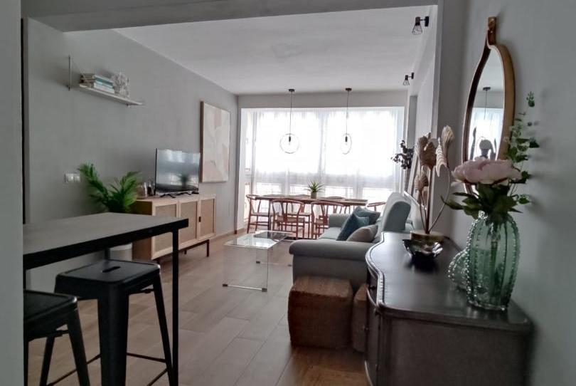 Foto 1 de Piso en venta en Calle Miguel Moreno Masson, 8, Carranque - Haza Cuevas, Málaga