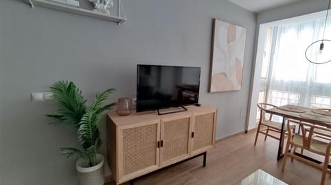 Foto 4 de Piso en venta en Calle Miguel Moreno Masson, 8, Carranque - Haza Cuevas, Málaga