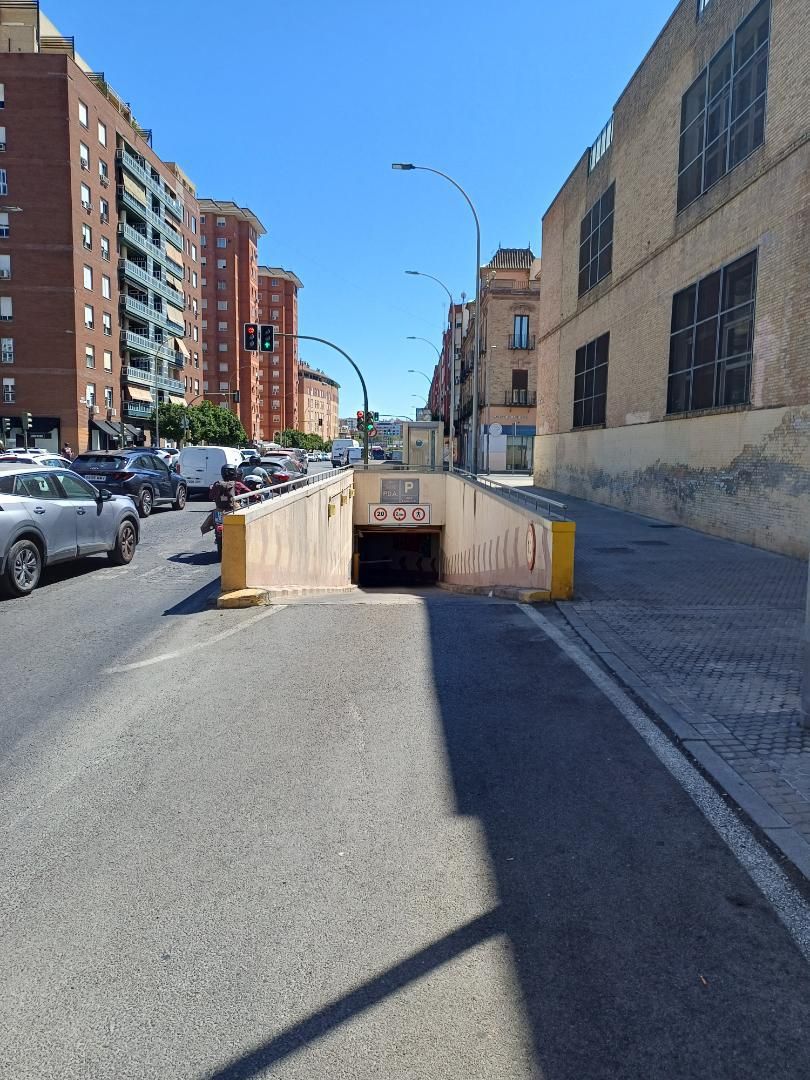 Exterior view of Garage to rent in  Sevilla Capital