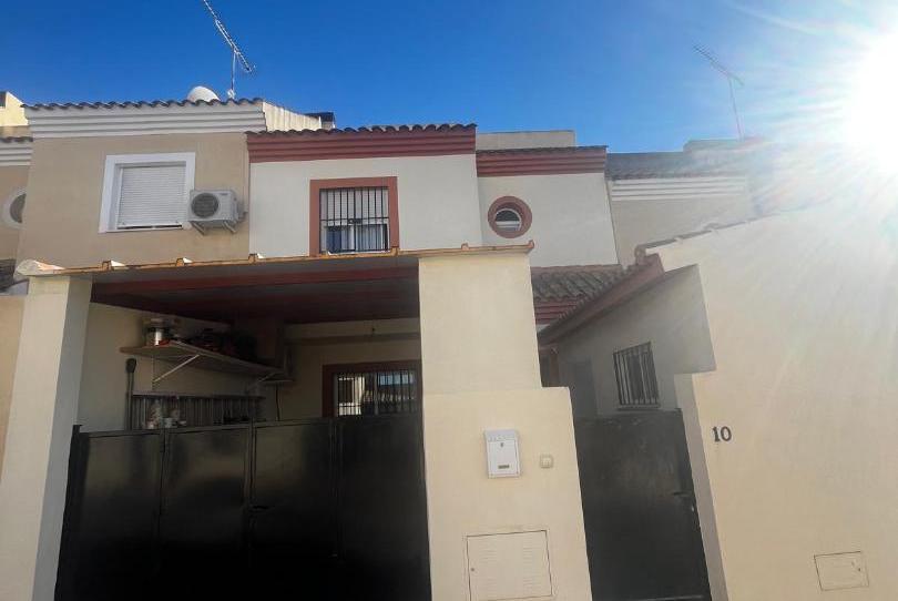 House or chalet for sale in Calle Los Sauces, 12, Mollina, Málaga - image 1 Photo 1 of House or chalet for sale in Calle Los Sauces, 12, Mollina, Málaga