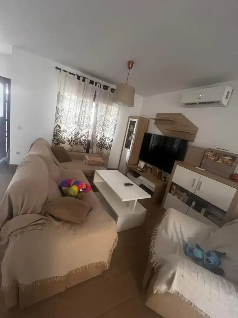 Sala d'estar de Casa o xalet en venda en Mollina amb Aire condicionat, Traster i Moblat