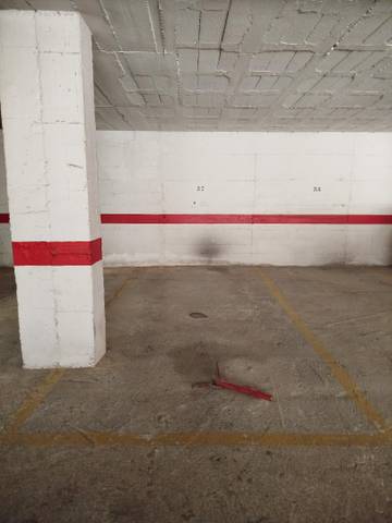 Garaje en Venta en Pasaje Tamayo y Baus, 2A en El Tejar - Hacienda Bizcochero