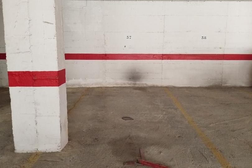 Garatge en venda a Pasaje Tamayo y Baus, 2a, El Tejar - Hacienda Bizcochero, Málaga - imatge 1 Foto 1 de Garatge en venda a Pasaje Tamayo y Baus, 2a, El Tejar - Hacienda Bizcochero, Málaga