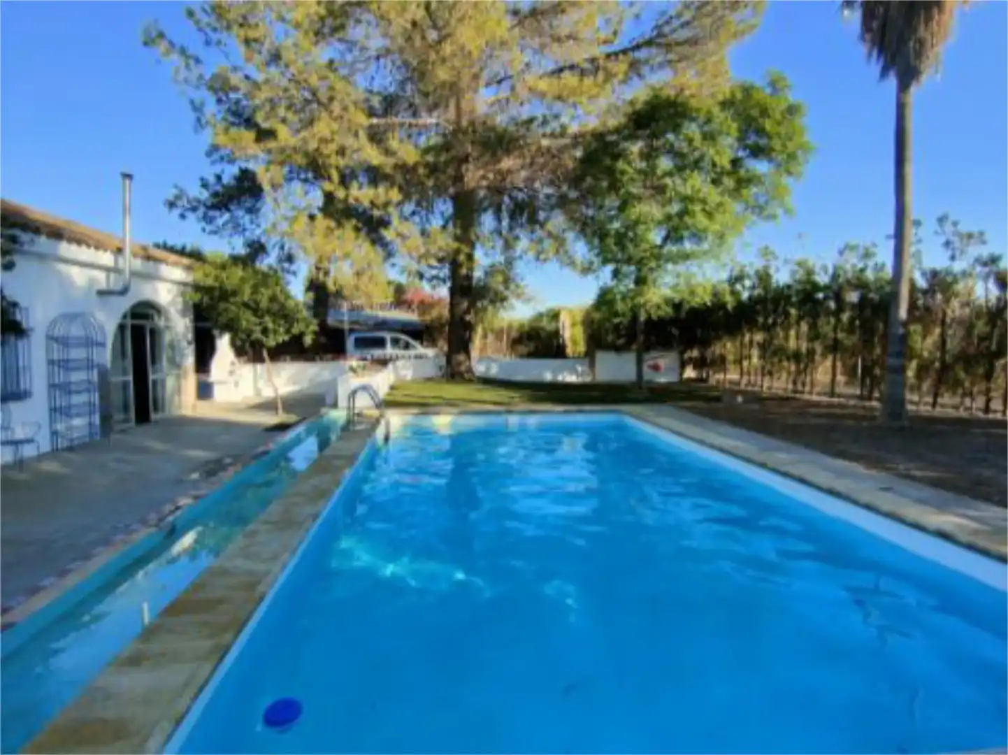 Piso en venta en Urbanización Santa Fé, 1, Carmona Piscina de Piso en venta en Carmona con Aire acondicionado, Calefacción y Jardín privado