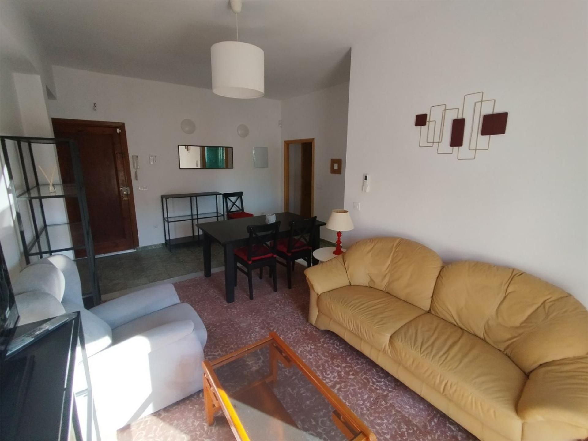 Piso de alquiler en Calle Maestría, 47, Los Ángeles - Cruz de Caravaca