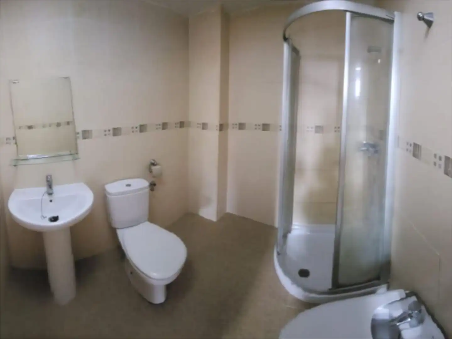 Casa adosada en venta en Camí de L'om Blanc, 90, Playa - Ben Afeli Baño de Casa adosada en venta en Almazora / Almassora con Aire acondicionado, Terraza y Piscina