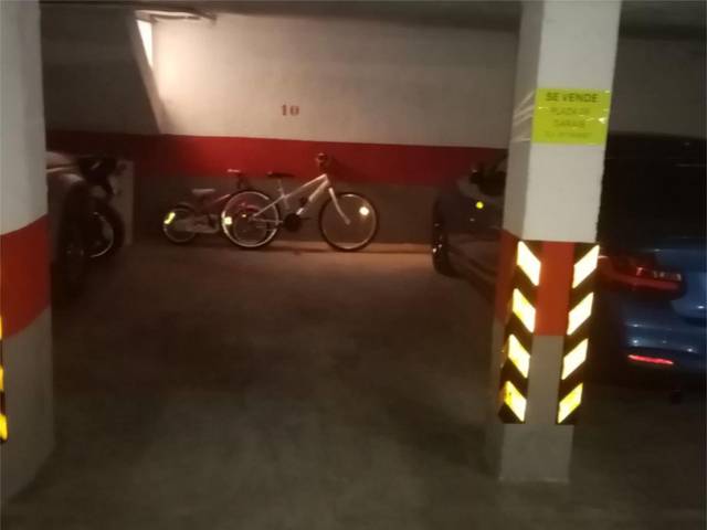 Garaje en Venta en Calle Demetrio Spínola, 13 en Rosaleda - Juventud