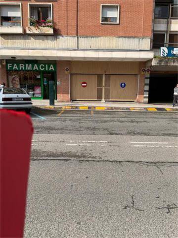Garaje en Alquiler en Mendebaldea - Ermitagaña