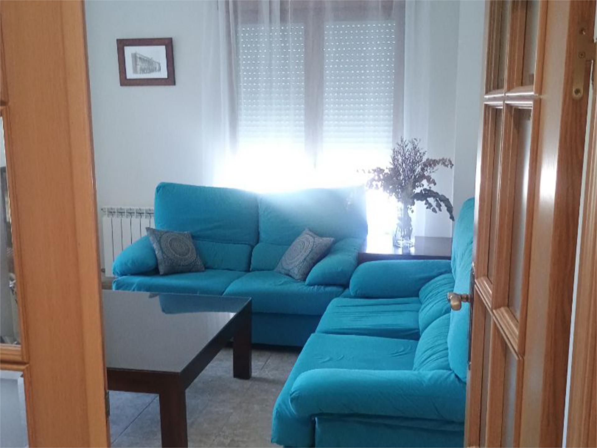 Living room of Flat to share in Villarrobledo  with Heating, Terrace and Furnished