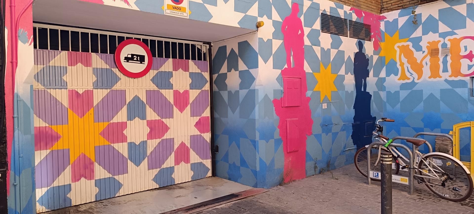 Vista exterior de Garaje en venta en  Sevilla Capital